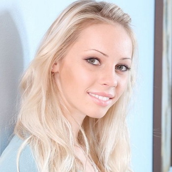 Bailey Rose Biography